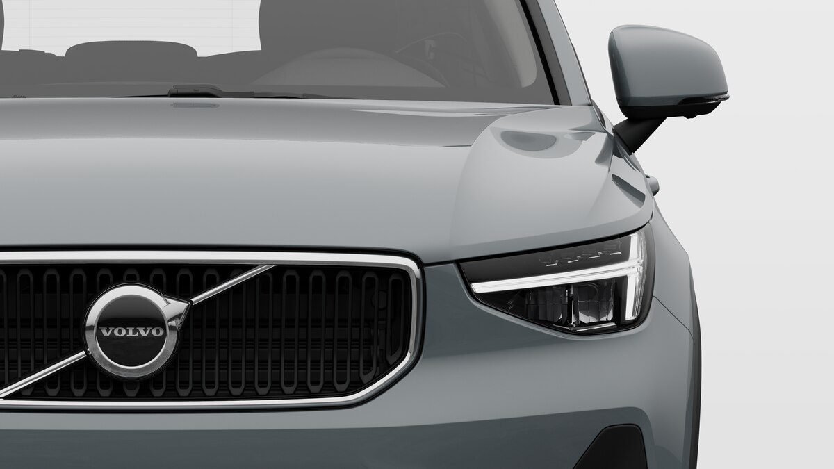 VOLVO XC40 2.0 B3 MH Essential-image-6