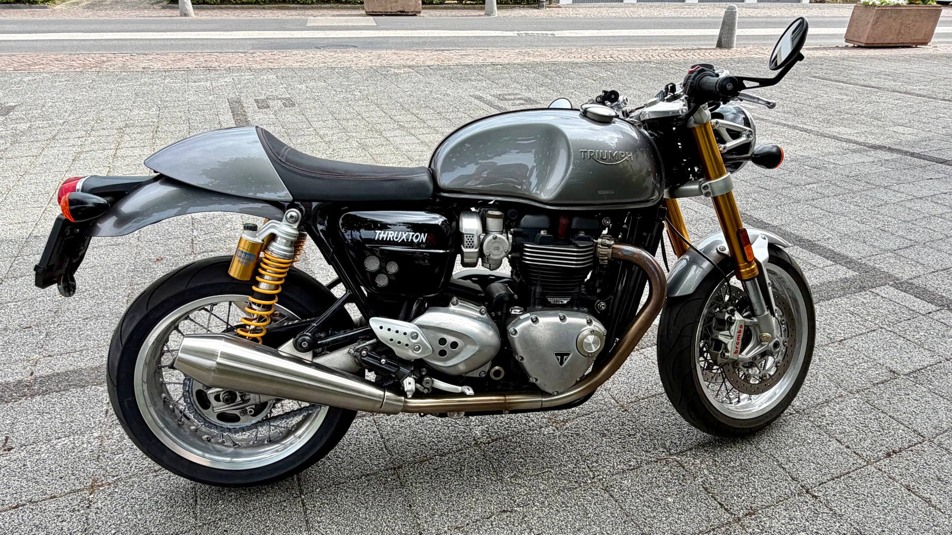 TRIUMPH Thruxton R 1200 i ABS-image-3