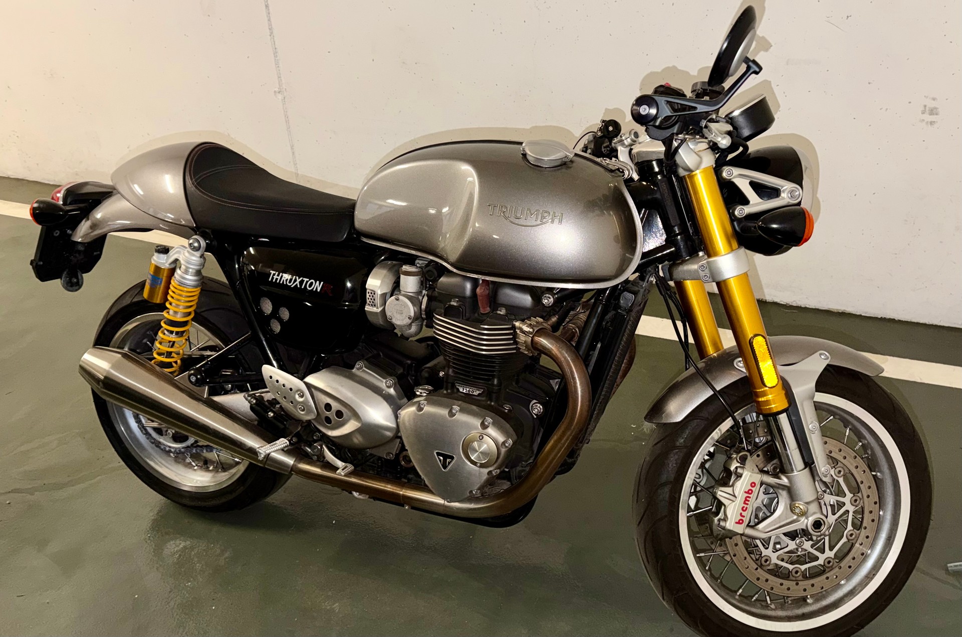 TRIUMPH Thruxton R 1200 i ABS-image-4