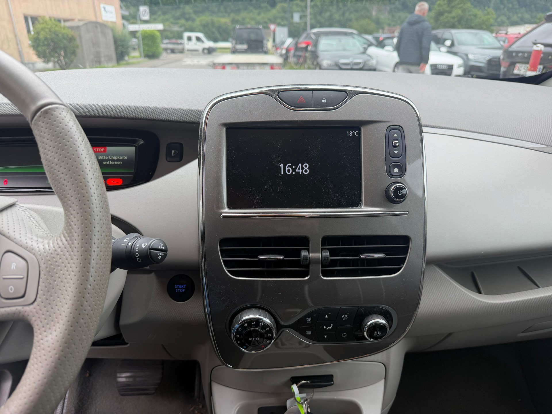 RENAULT Zoe Life R240 Batterie neuwerig! Motor defekt-image-7