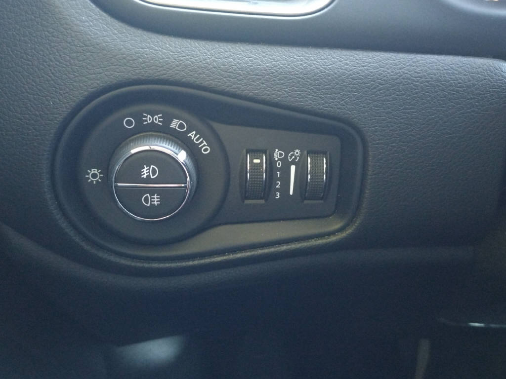 JEEP Renegade 1.5 Turbo Longitude-image-17