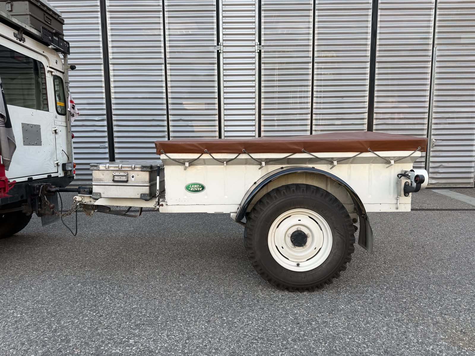LAND ROVER Defender 110 CSW 2.5 Td5-image-10