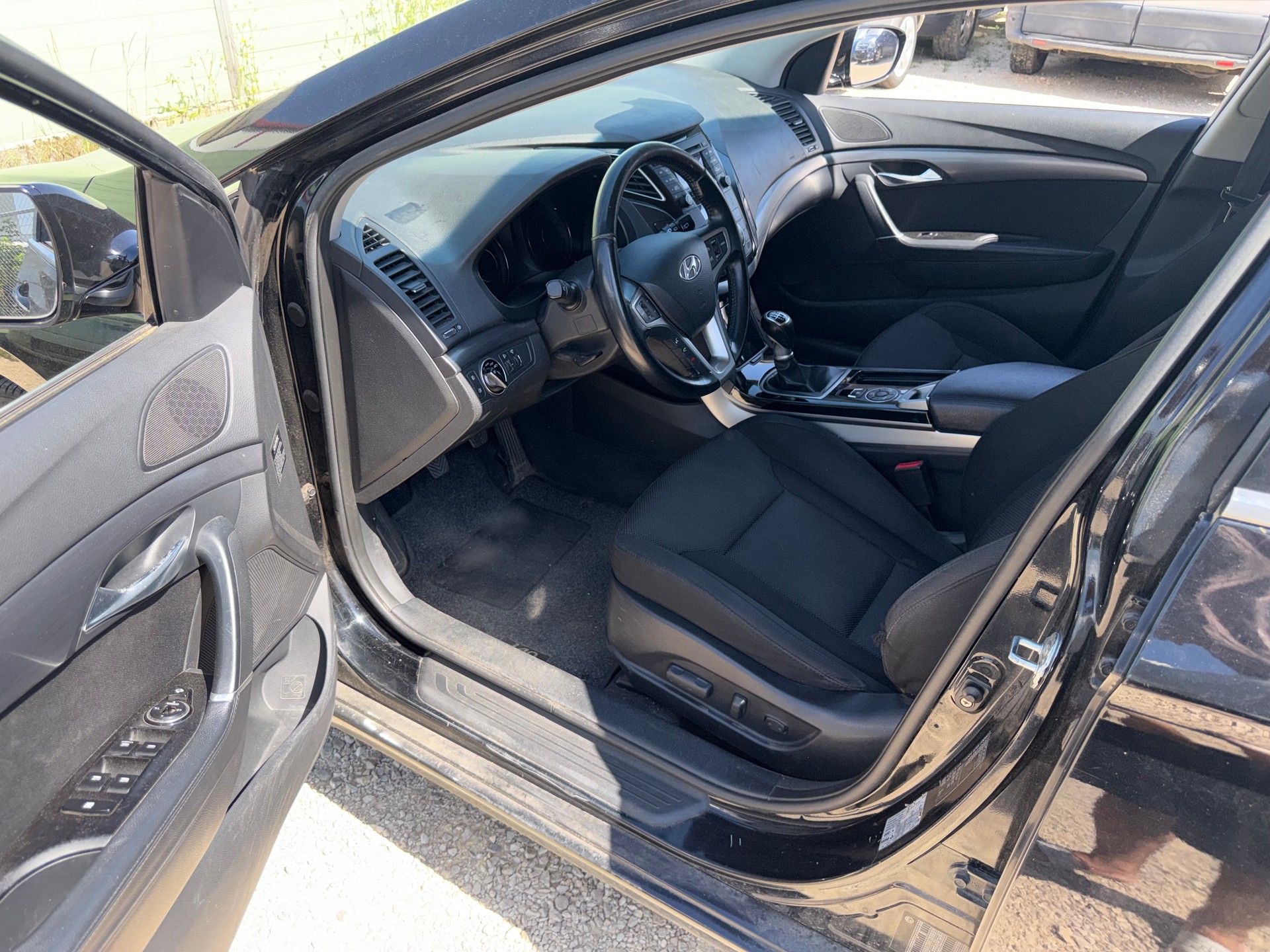 HYUNDAI i40 Wagon 1.7 CRDI Style-image-8
