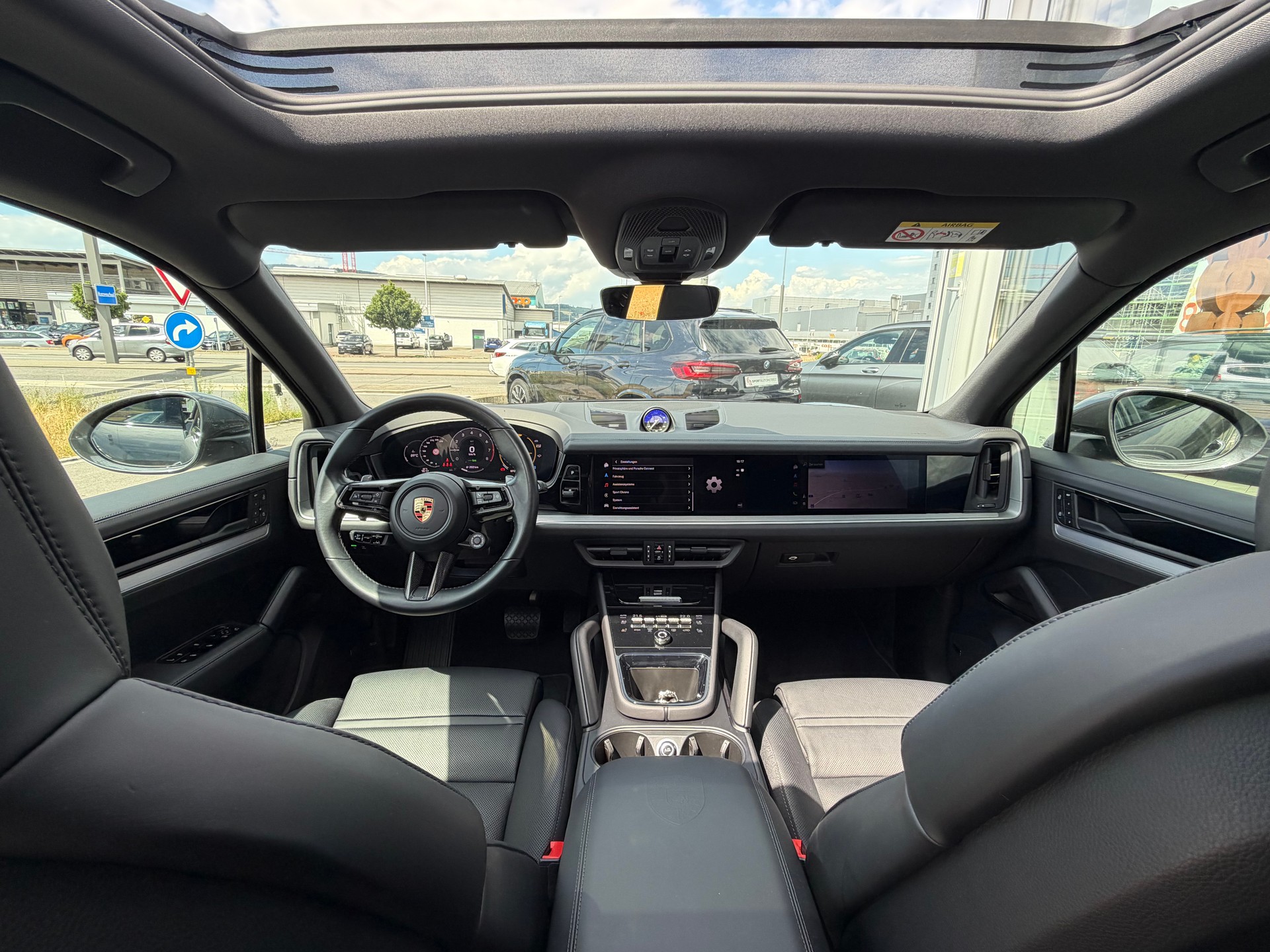 PORSCHE Cayenne E-Hybrid Tiptronic-image-17