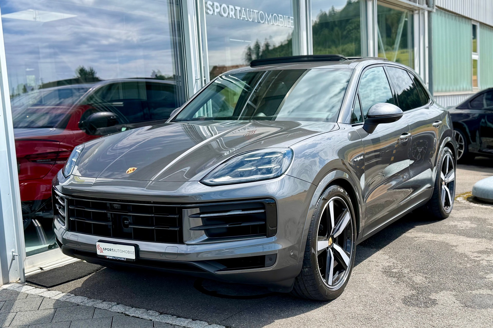 PORSCHE Cayenne E-Hybrid Tiptronic-showroom-element-2