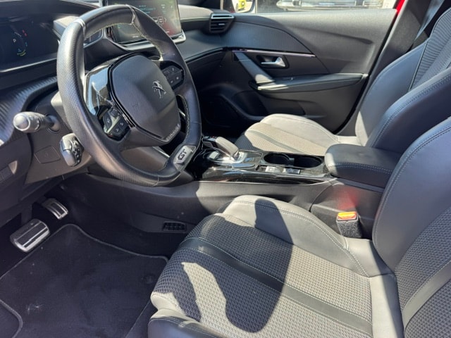 PEUGEOT 208 Elektrik GT Pack-image-4