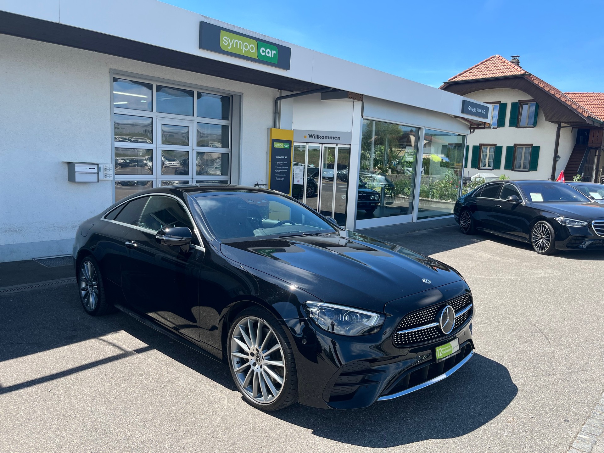 MERCEDES-BENZ E 300 Coupé AMG Line 9G-Tronic