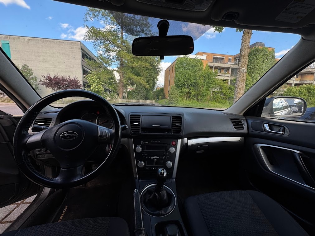 SUBARU Legacy 2.0R AWD Comfort-image-5