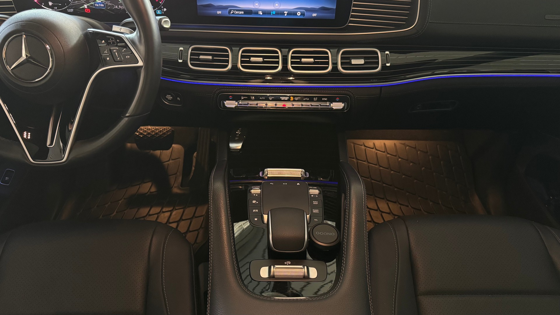 MERCEDES-BENZ GLE 300 d 4Matic 9G-Tronic-image-11