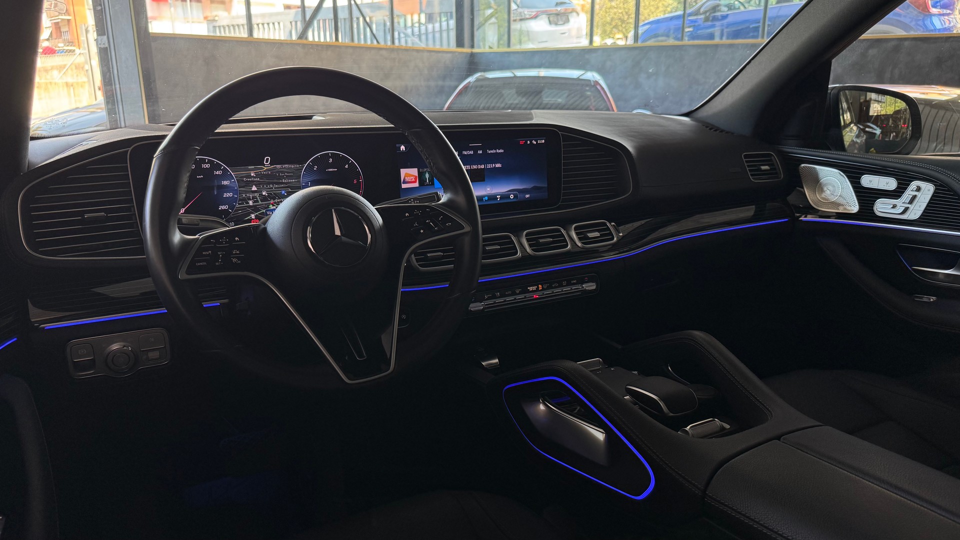 MERCEDES-BENZ GLE 300 d 4Matic 9G-Tronic-image-10