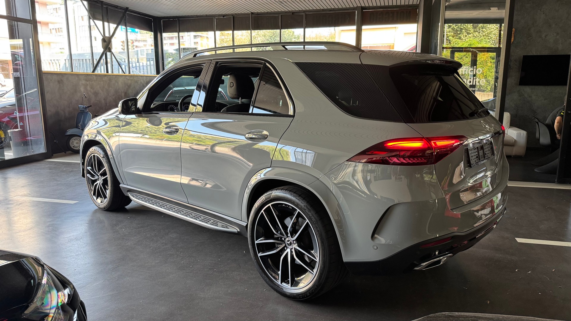 MERCEDES-BENZ GLE 300 d 4Matic 9G-Tronic-image-4
