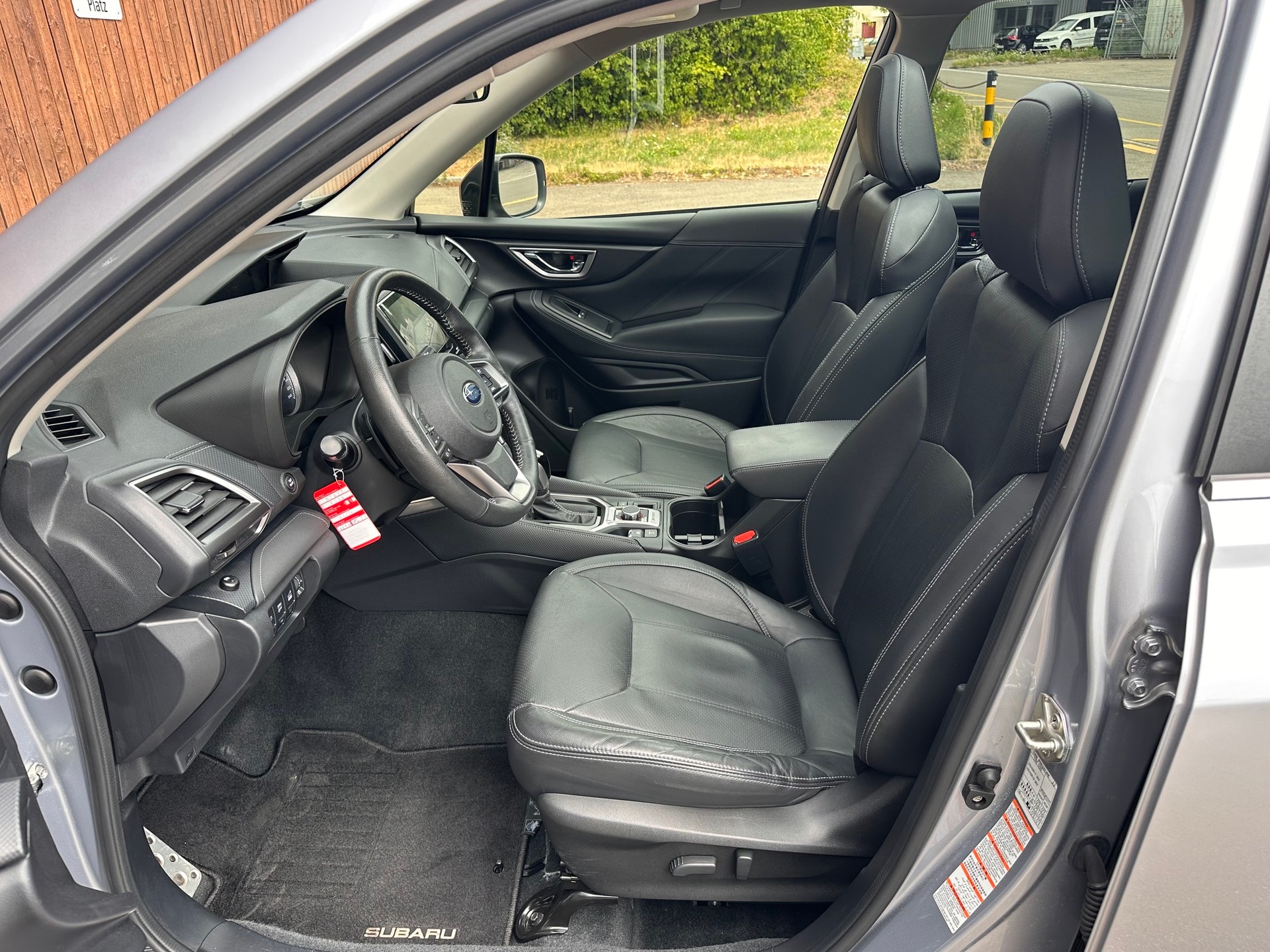 SUBARU Forester 2.0i e-Boxer Luxury Lineartronic 166PS-image-7