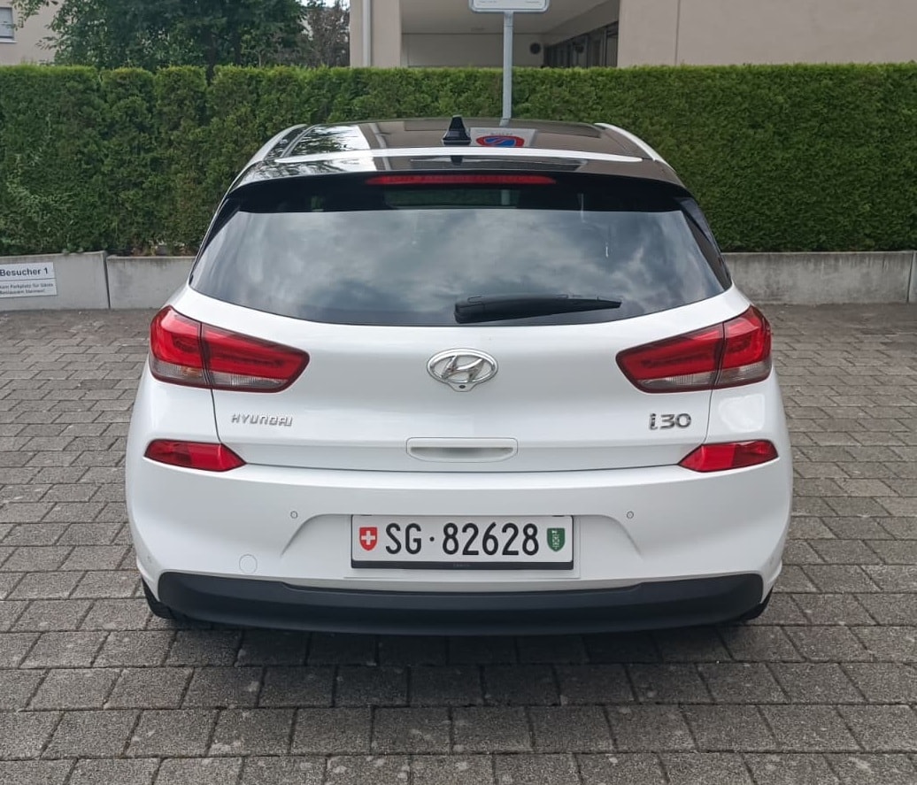 HYUNDAI 1.6 CRDi Launch Plus-image-1