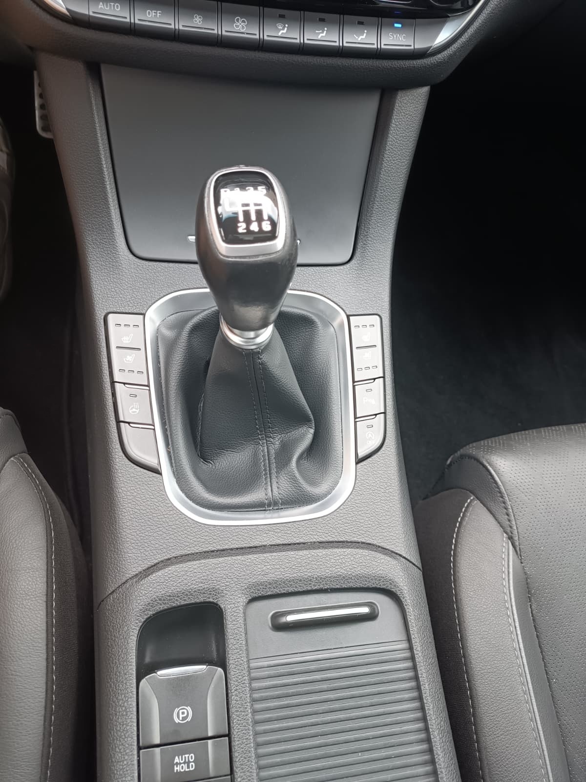 HYUNDAI 1.6 CRDi Launch Plus-image-9