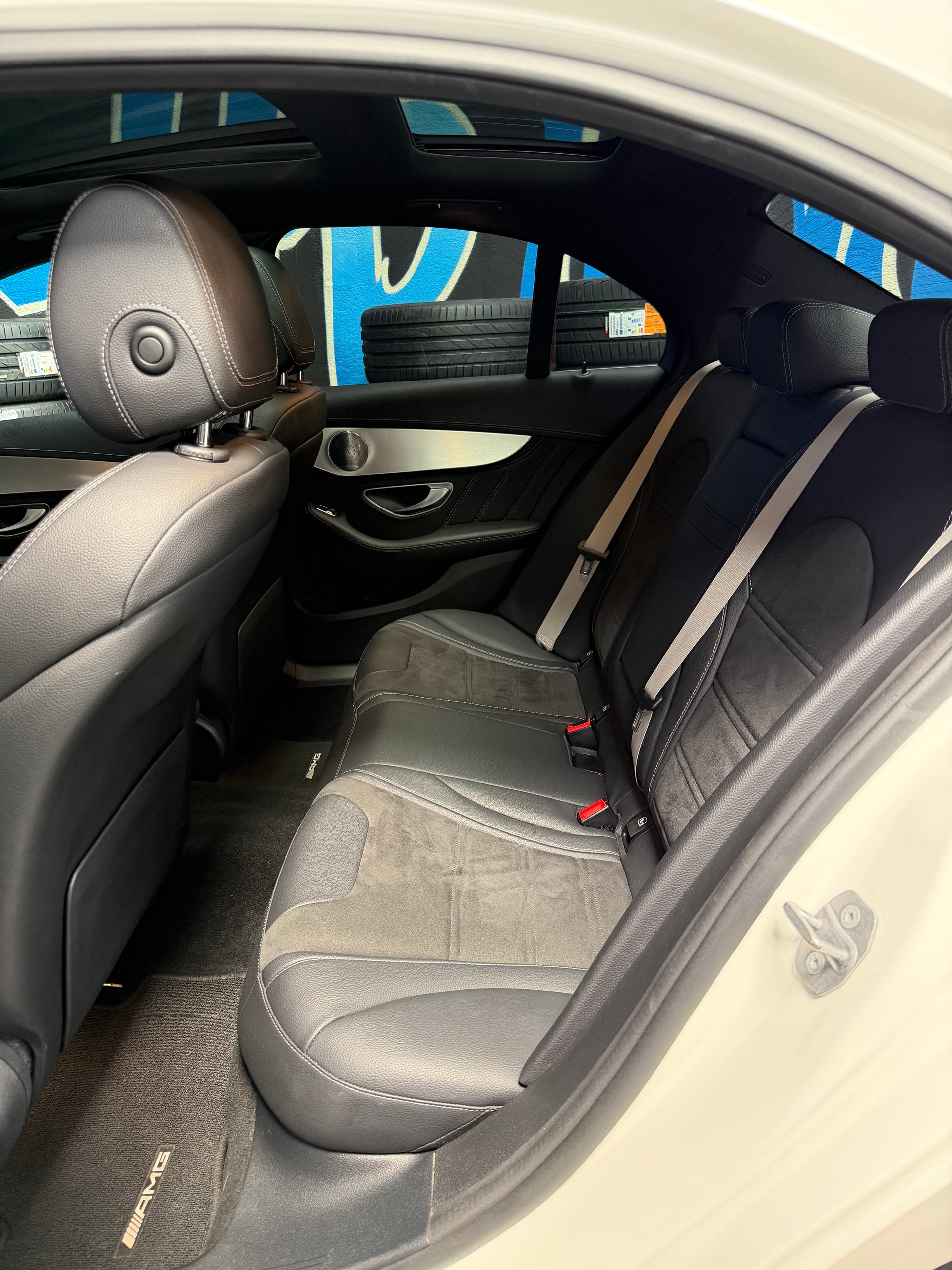 MERCEDES-BENZ C 63 S AMG Speedshift-image-6