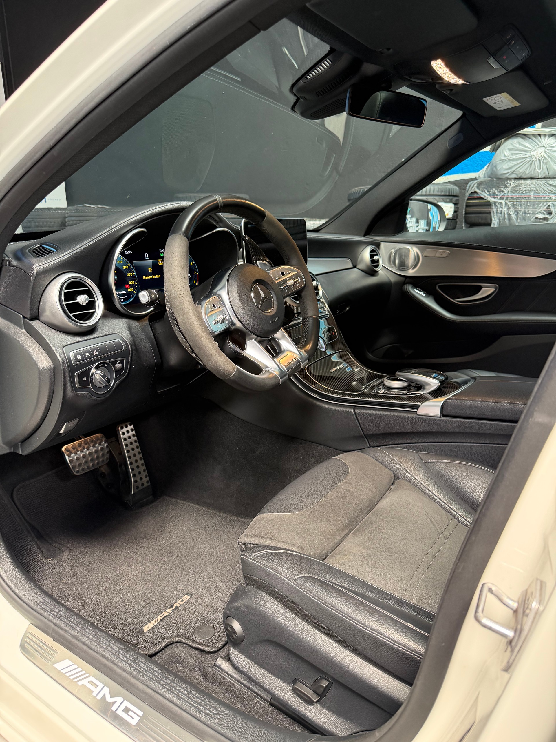 MERCEDES-BENZ C 63 S AMG Speedshift-image-4