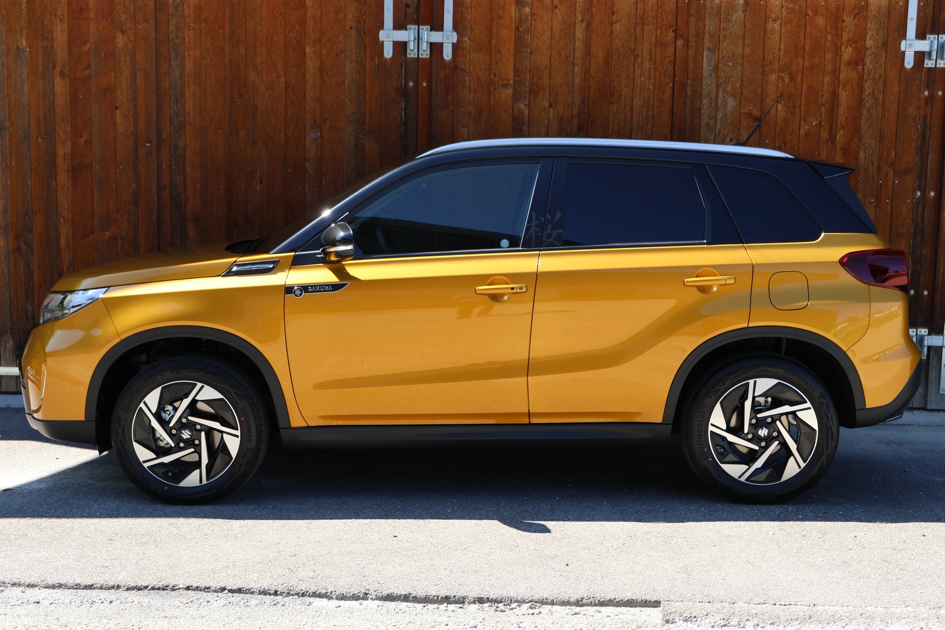 SUZUKI Vitara 1.4T Sakura Top 4x4 Hybrid Automatic-showroom-element-1