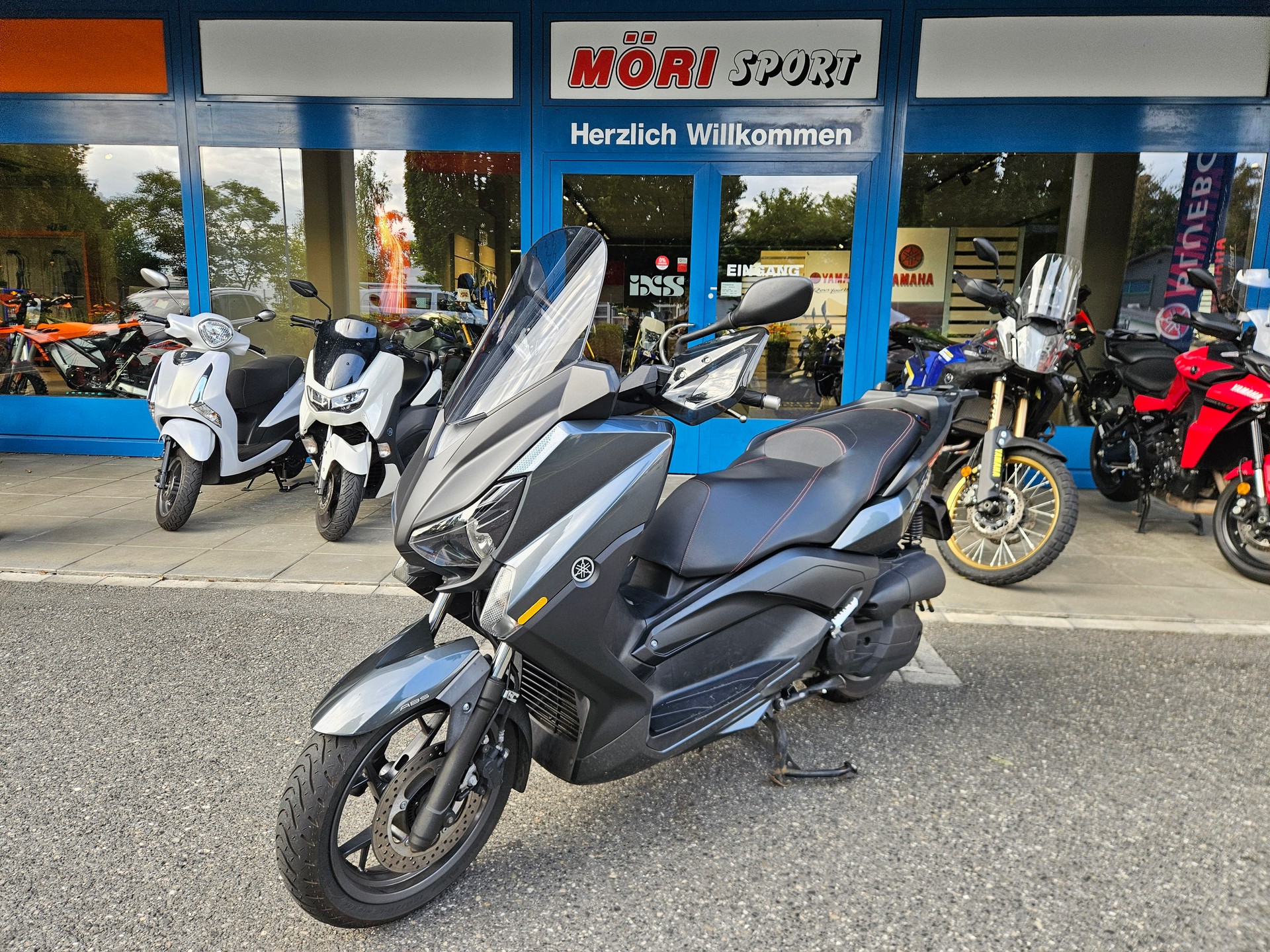 YAMAHA X-MaxYP 125 R ABS-image-2