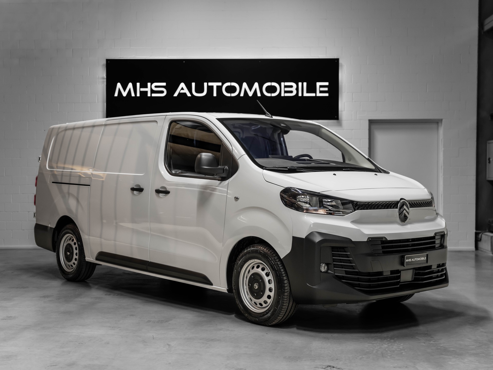 CITROEN e-Jumpy XL 75kWh 2500KG Anhängelast-image-5