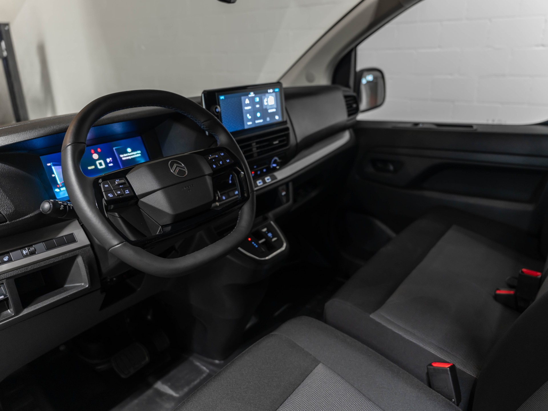 CITROEN e-Jumpy XL 75kWh 2500KG Anhängelast-image-7