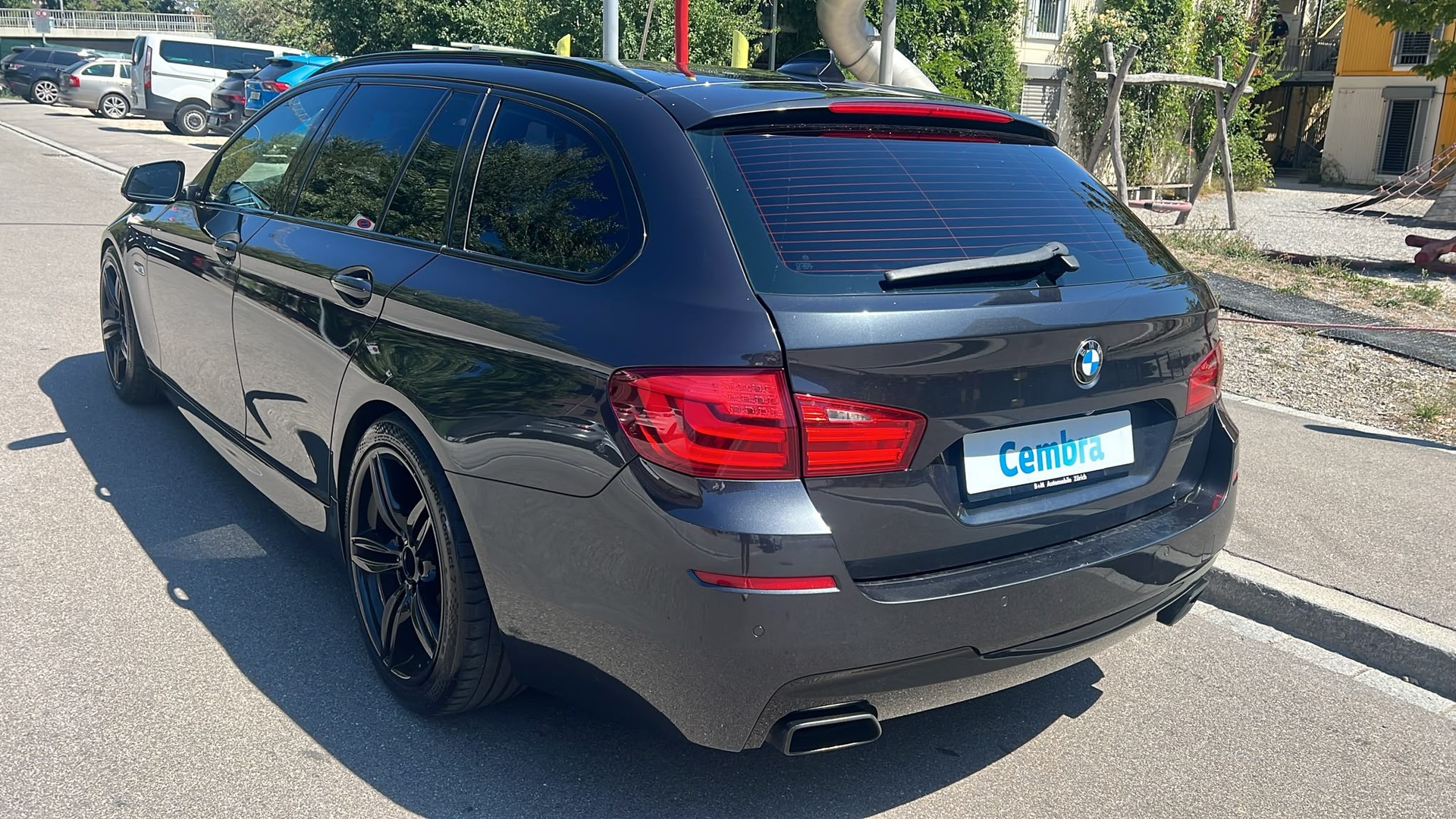 BMW M550d xDrive Touring Steptronic-image-5