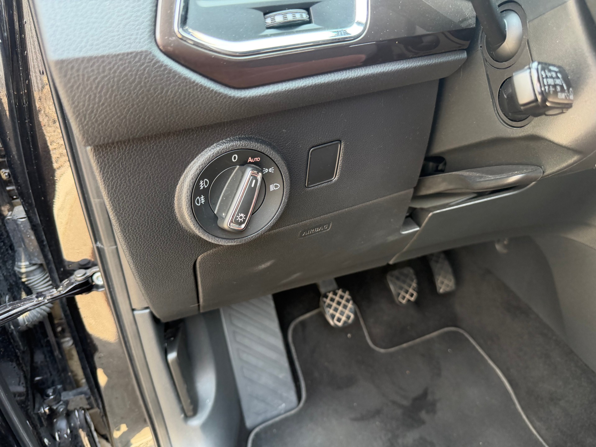 SEAT Ateca 1.4 TSI Xcellence 4Drive ATTELAGE 1900KG-image-43