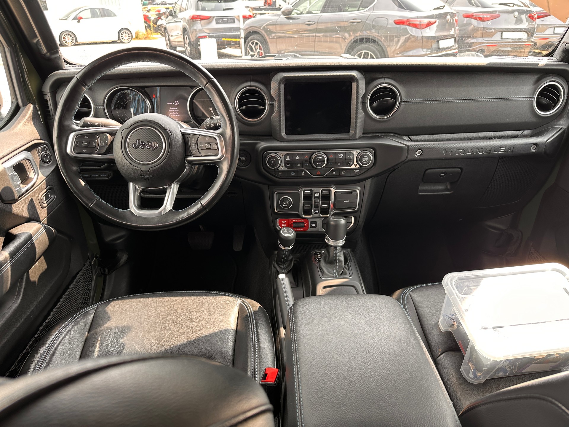JEEP Wrangler 2.0 PHEV Unlimited Rubicon Willis Automatic-image-4