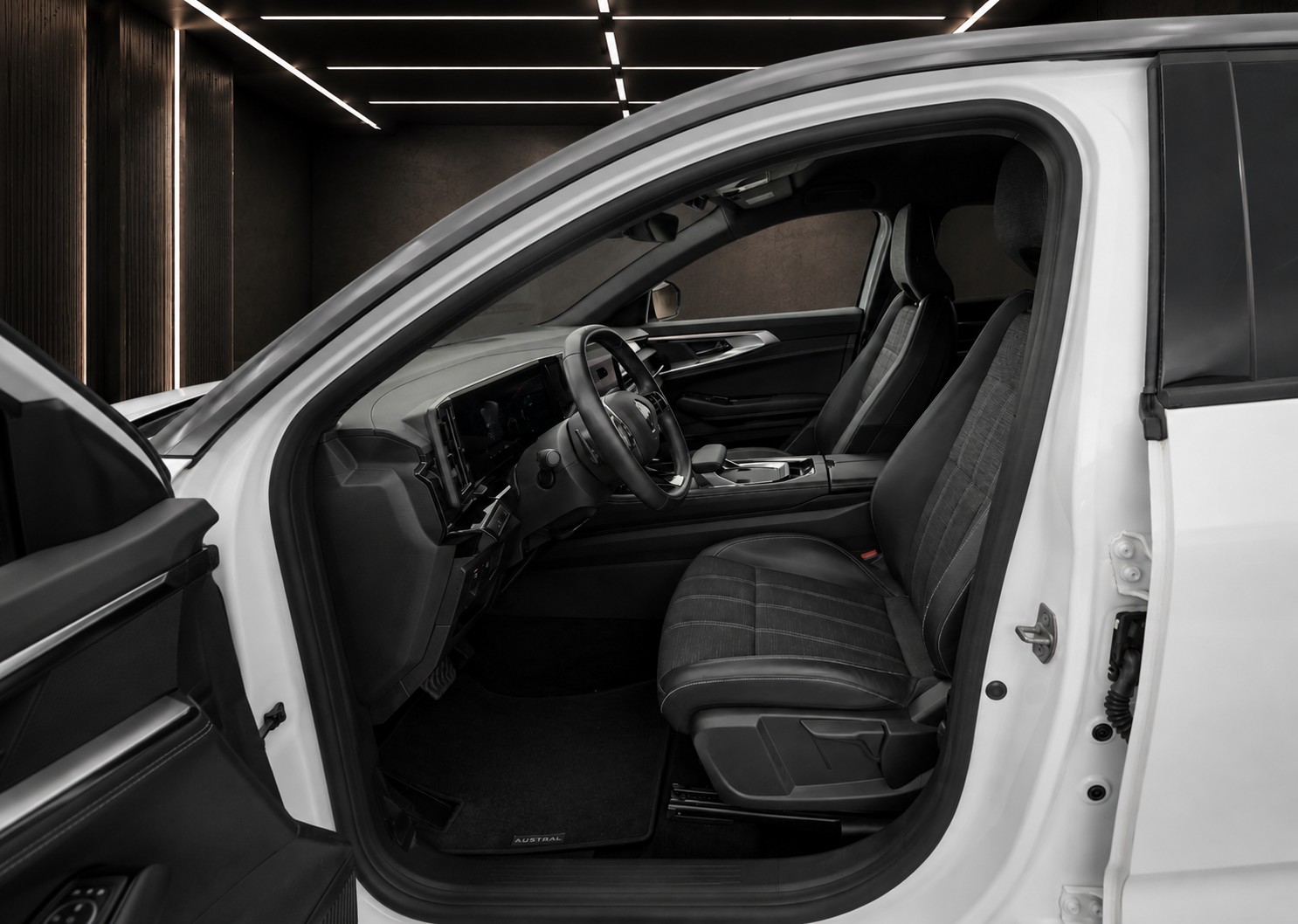 RENAULT Austral 1.3 MHEV 160 Techno-showroom-element-2