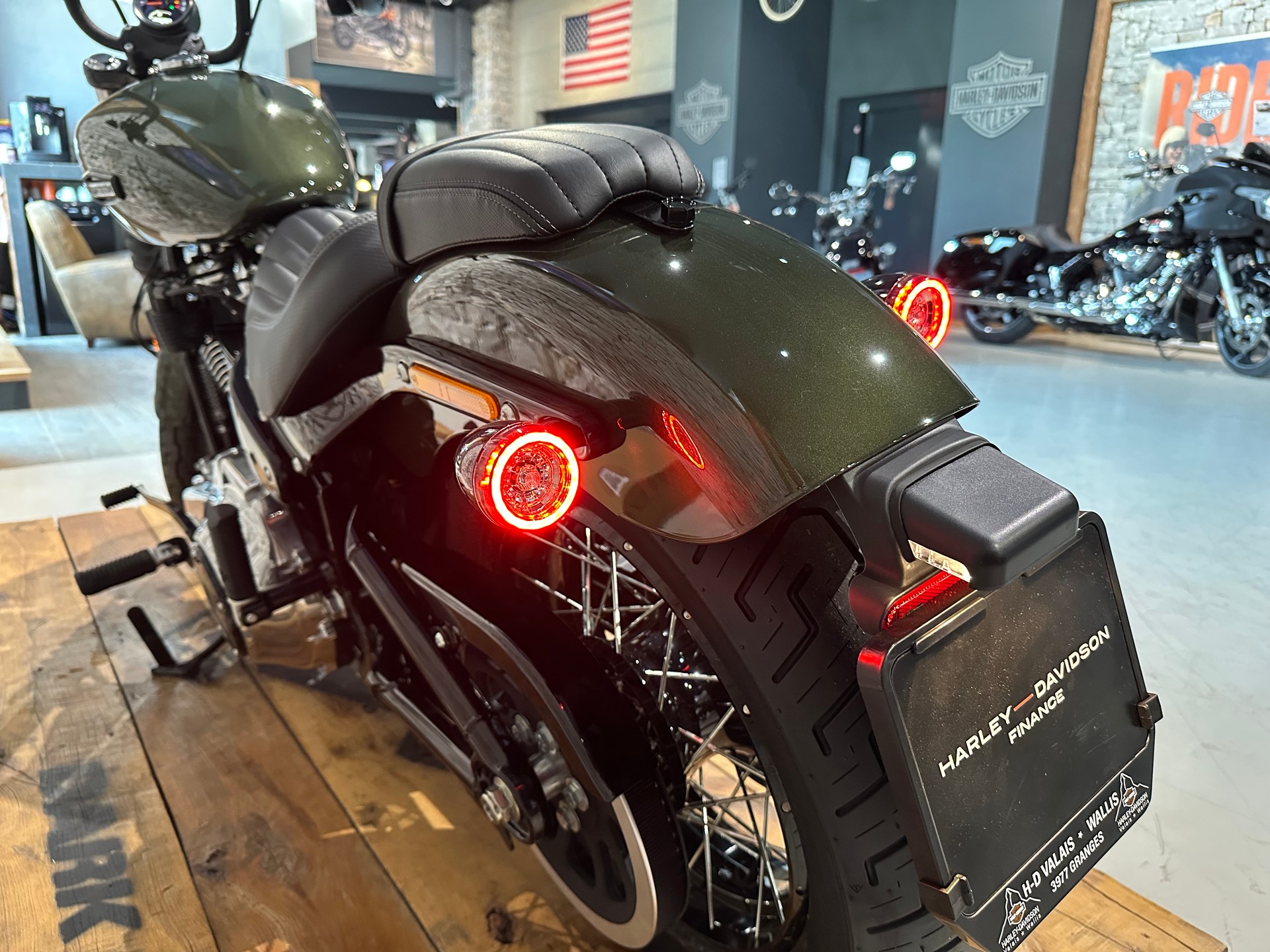 HARLEY-DAVIDSON FXBB Street Bob 117ci-image-6