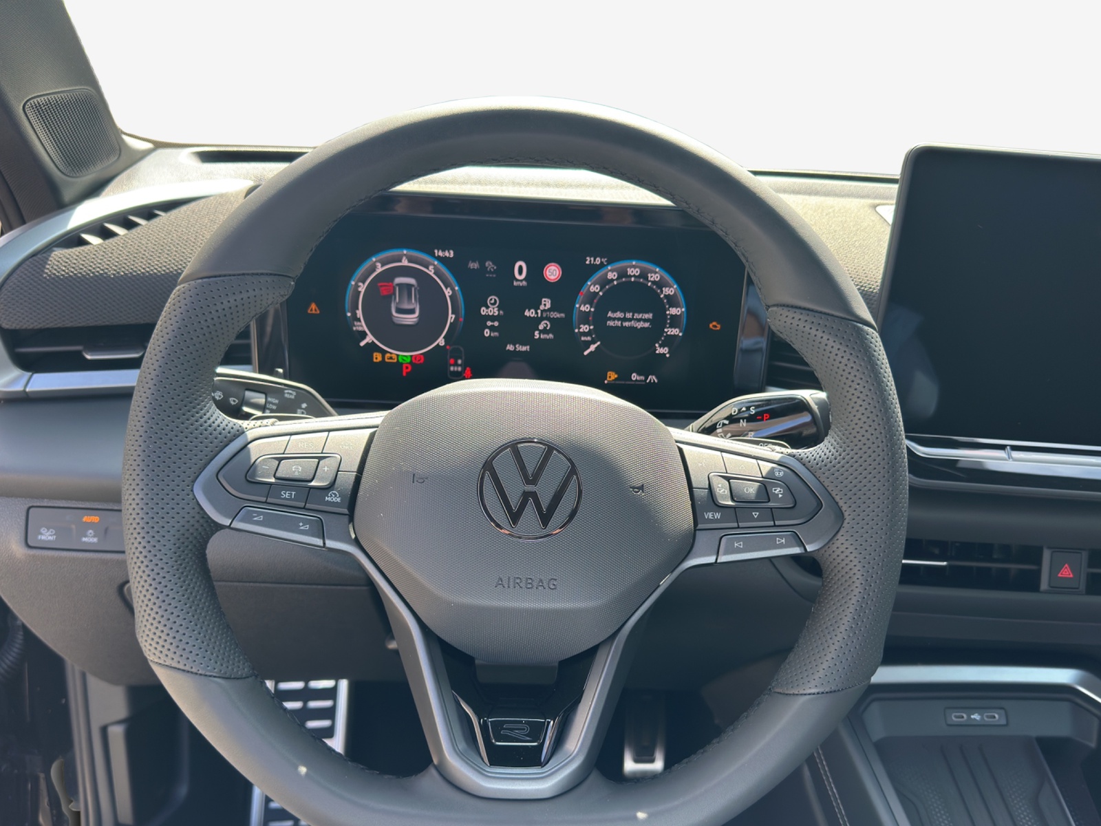 VW T-Roc 1.5 eTSI mHEV R-Line DSG-image-9