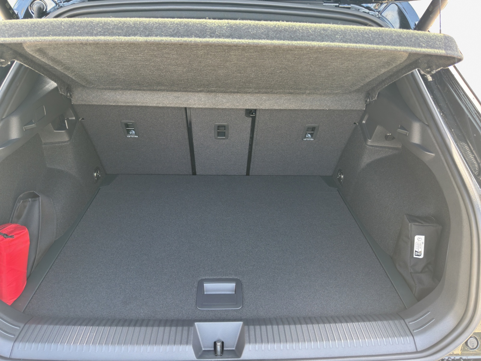 VW T-Roc 1.5 eTSI mHEV R-Line DSG-image-12