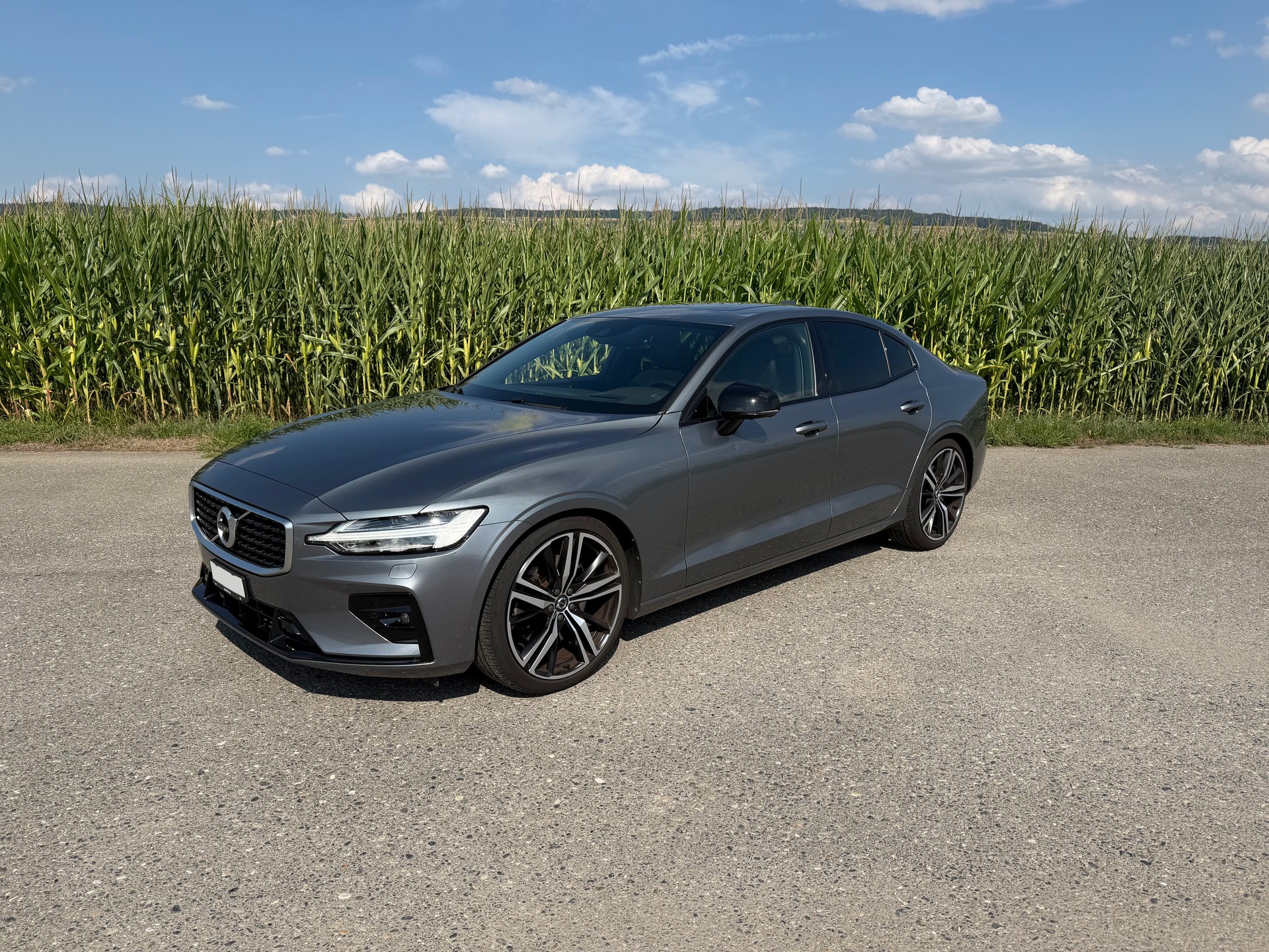 VOLVO 2.0 T5 R-Design-image-2