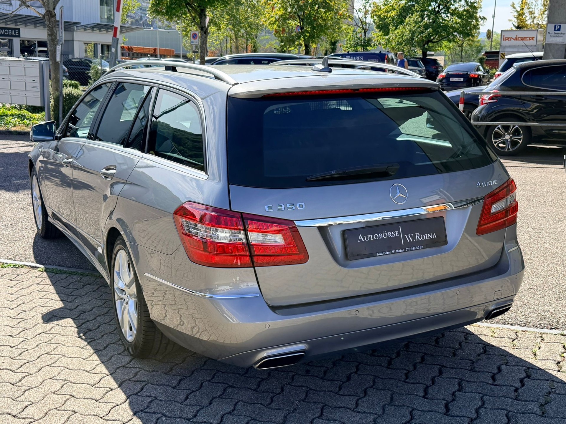 MERCEDES-BENZ E 350 CGI BlueEff. Avantgarde 4Matic 7G-Tronic-image-6