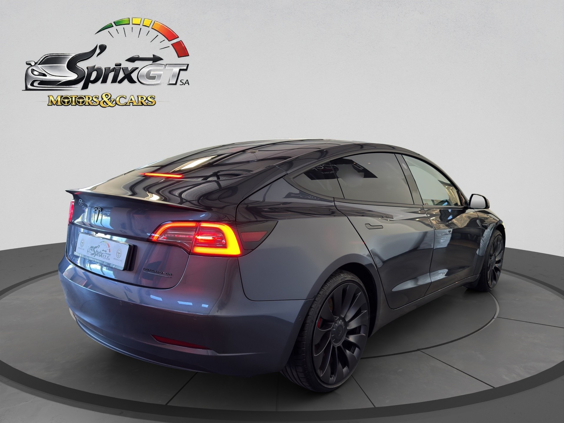 TESLA Model 3 Performance Dual Motor AWD-image-4