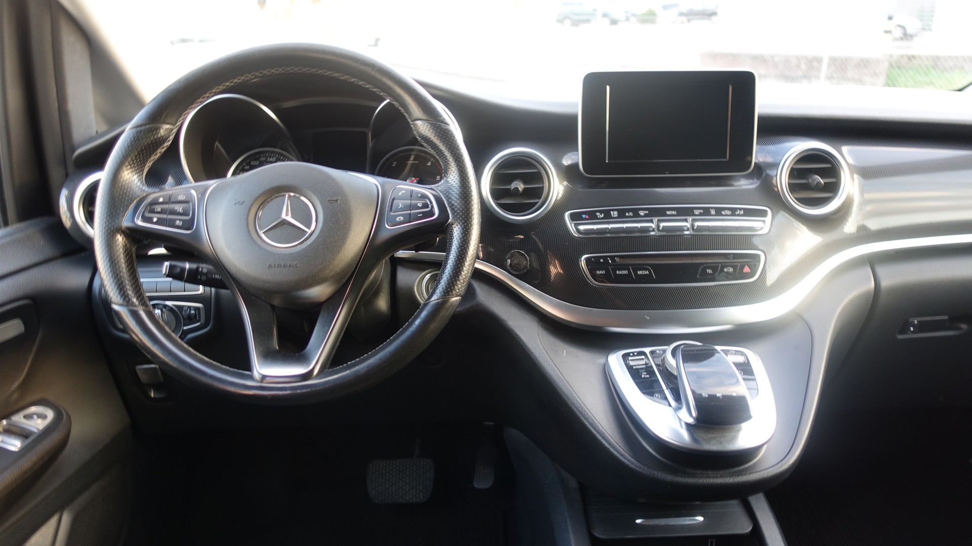 MERCEDES-BENZ V 250 d Swiss Edition lang 4Matic 7G-Tronic-image-14