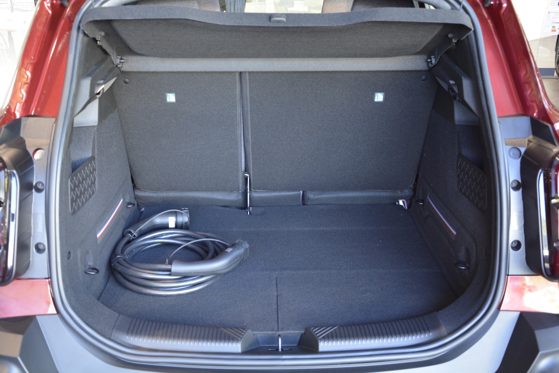 RENAULT R4 E-TECH ELECTRIC techno "plein sud®" 150PS Comfort Range-image-7