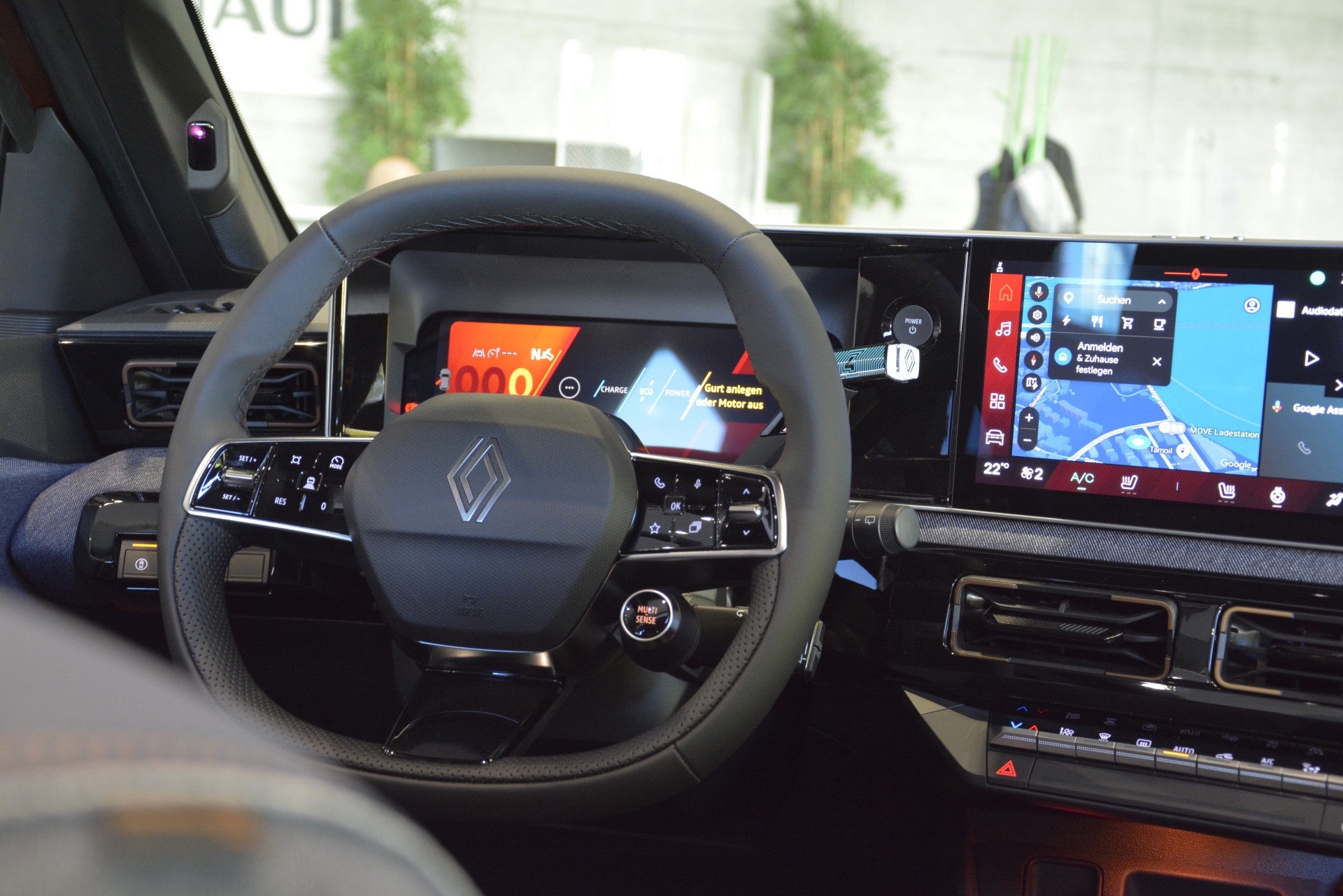 RENAULT R4 E-TECH ELECTRIC techno "plein sud®" 150PS Comfort Range-image-6
