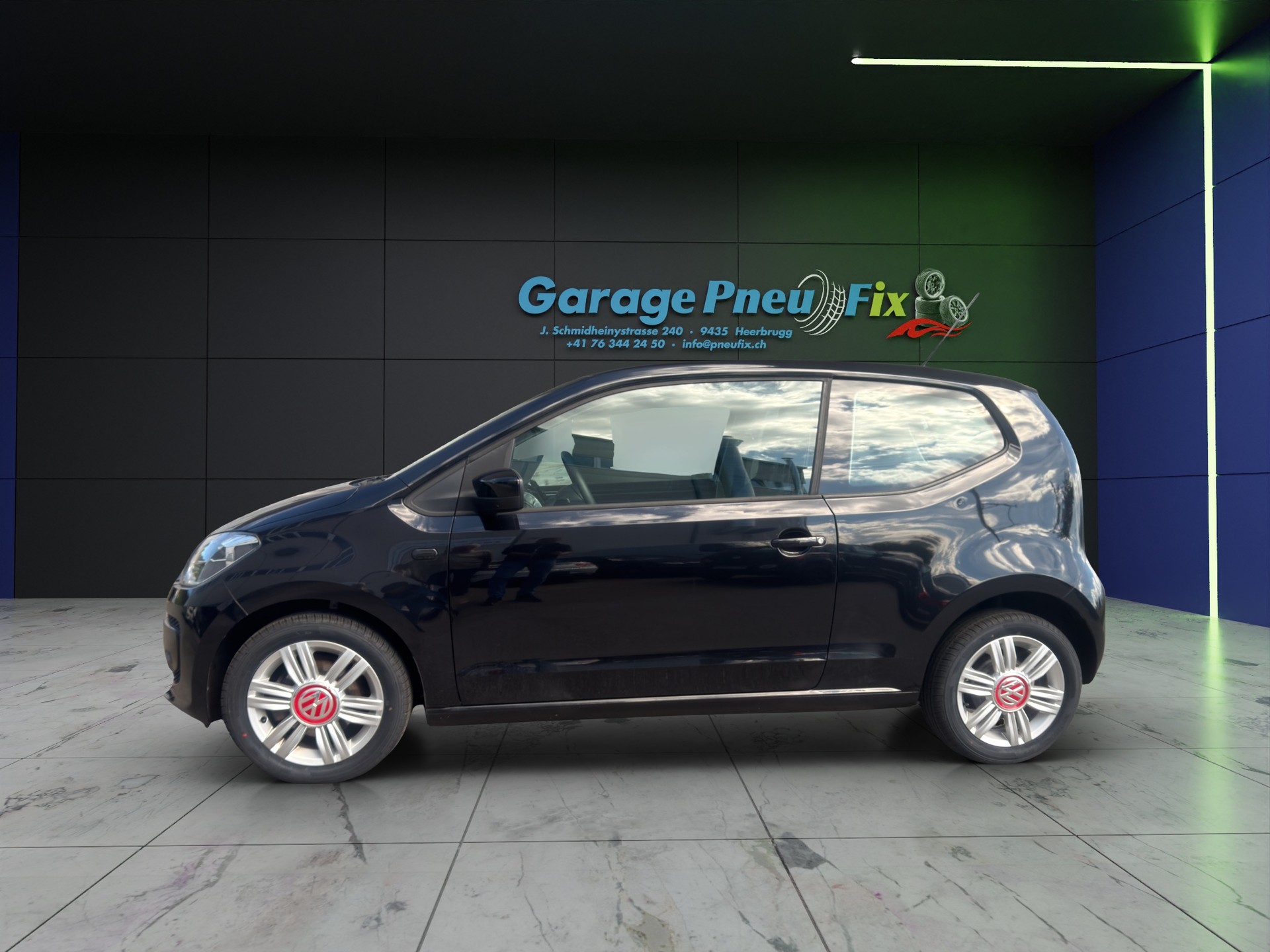 VW Up 1.0 black up-showroom-element-1