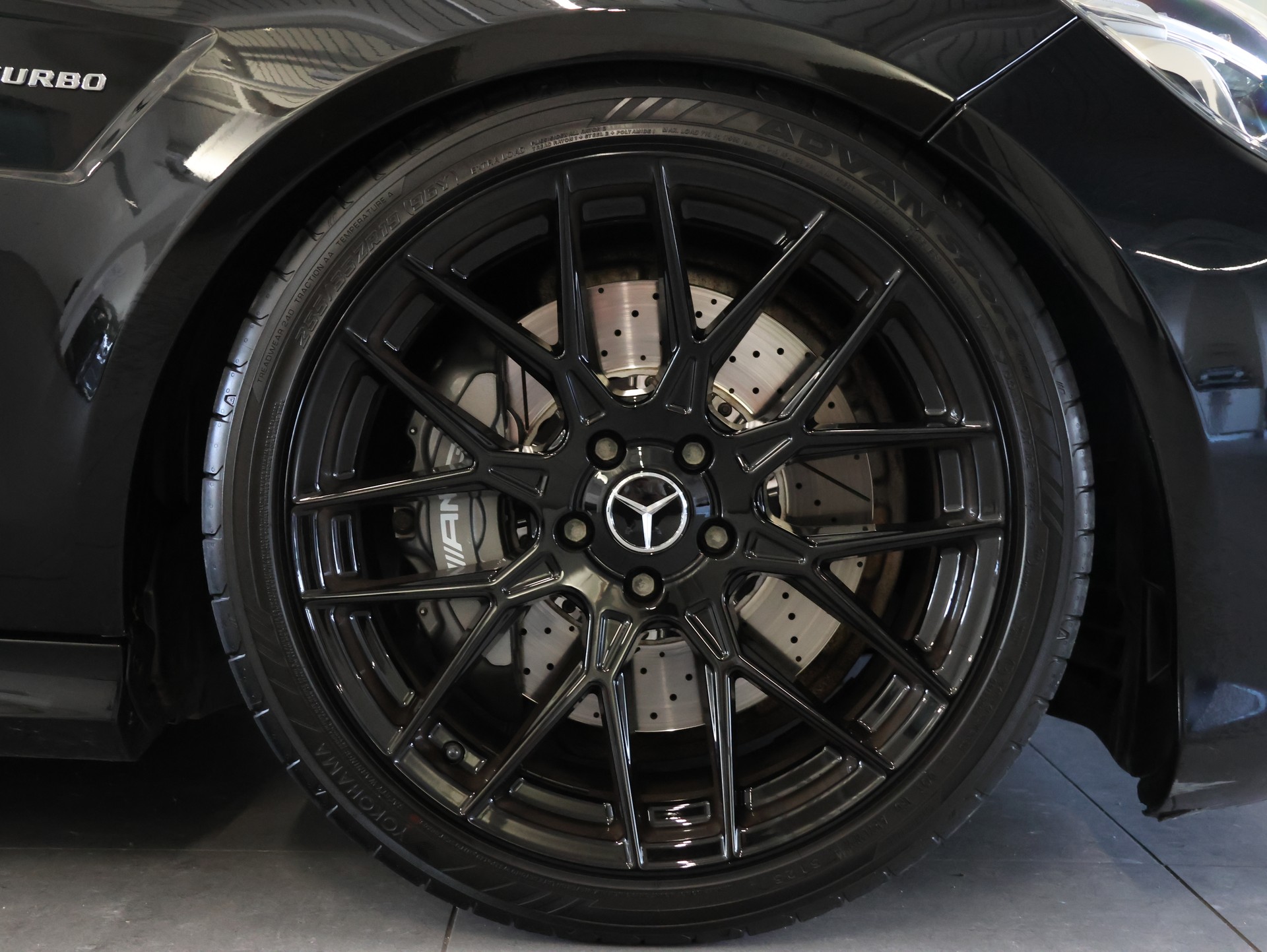 MERCEDES-BENZ E 63 AMG 4Matic Speedshift *OBSIDIANSCHWARZ-LACKIERUNG*-image-10