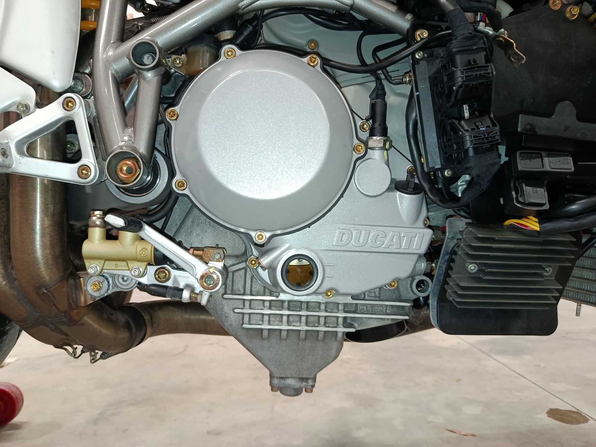 DUCATI S-image-14