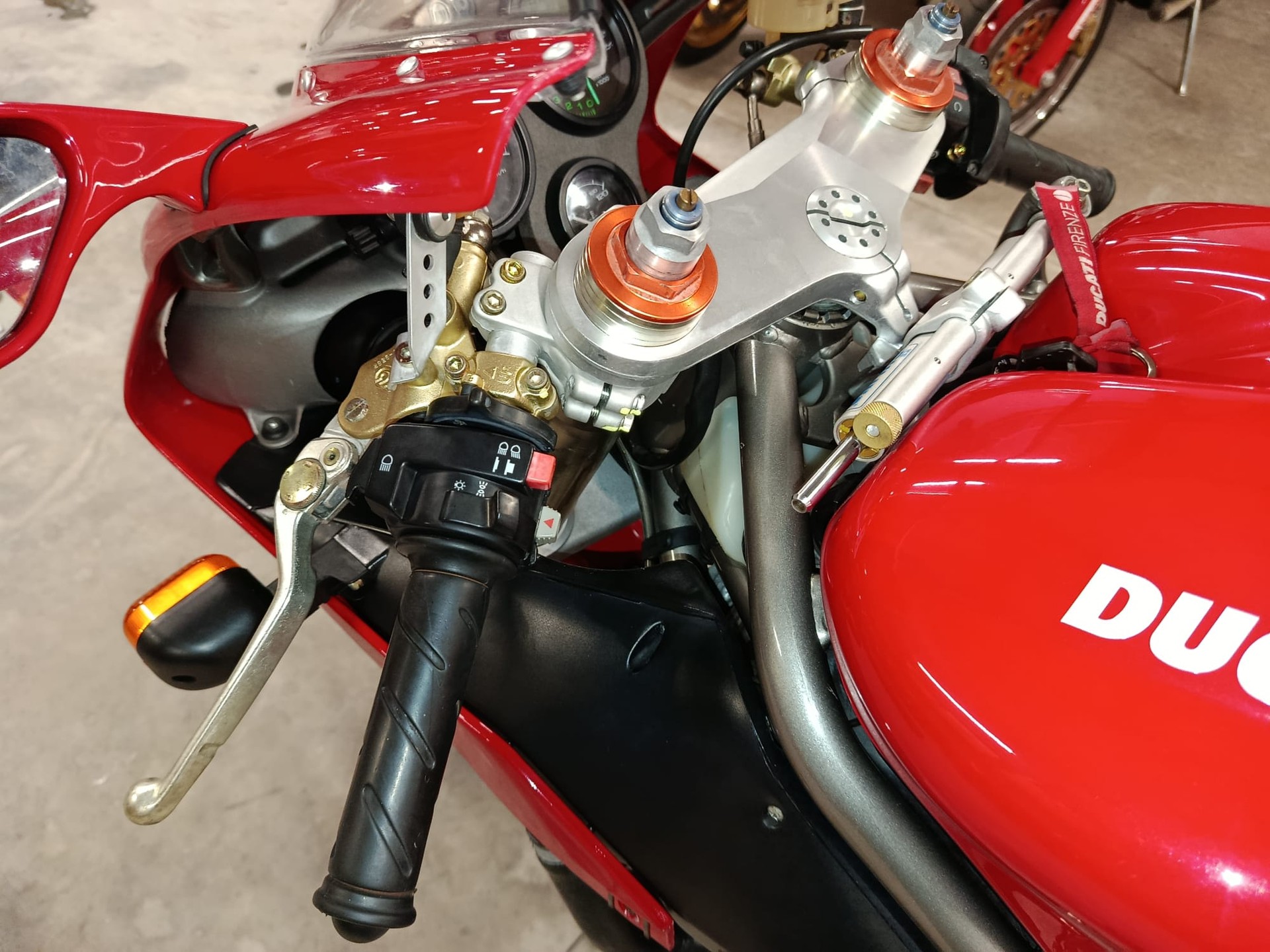 DUCATI S-image-11
