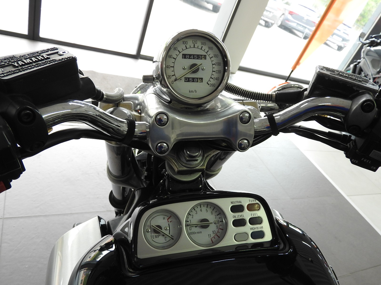 YAMAHA V-MAX VMX 1200-image-5