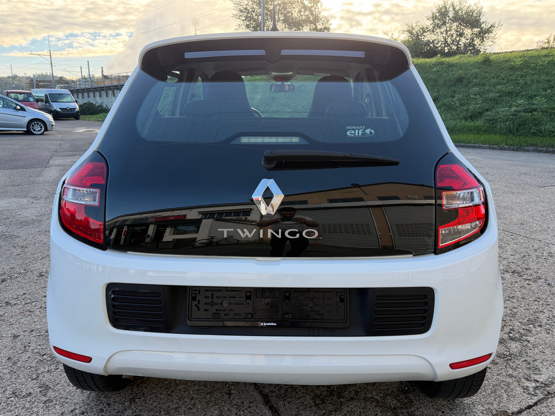 RENAULT Twingo 1.0 Life-showroom-element-3
