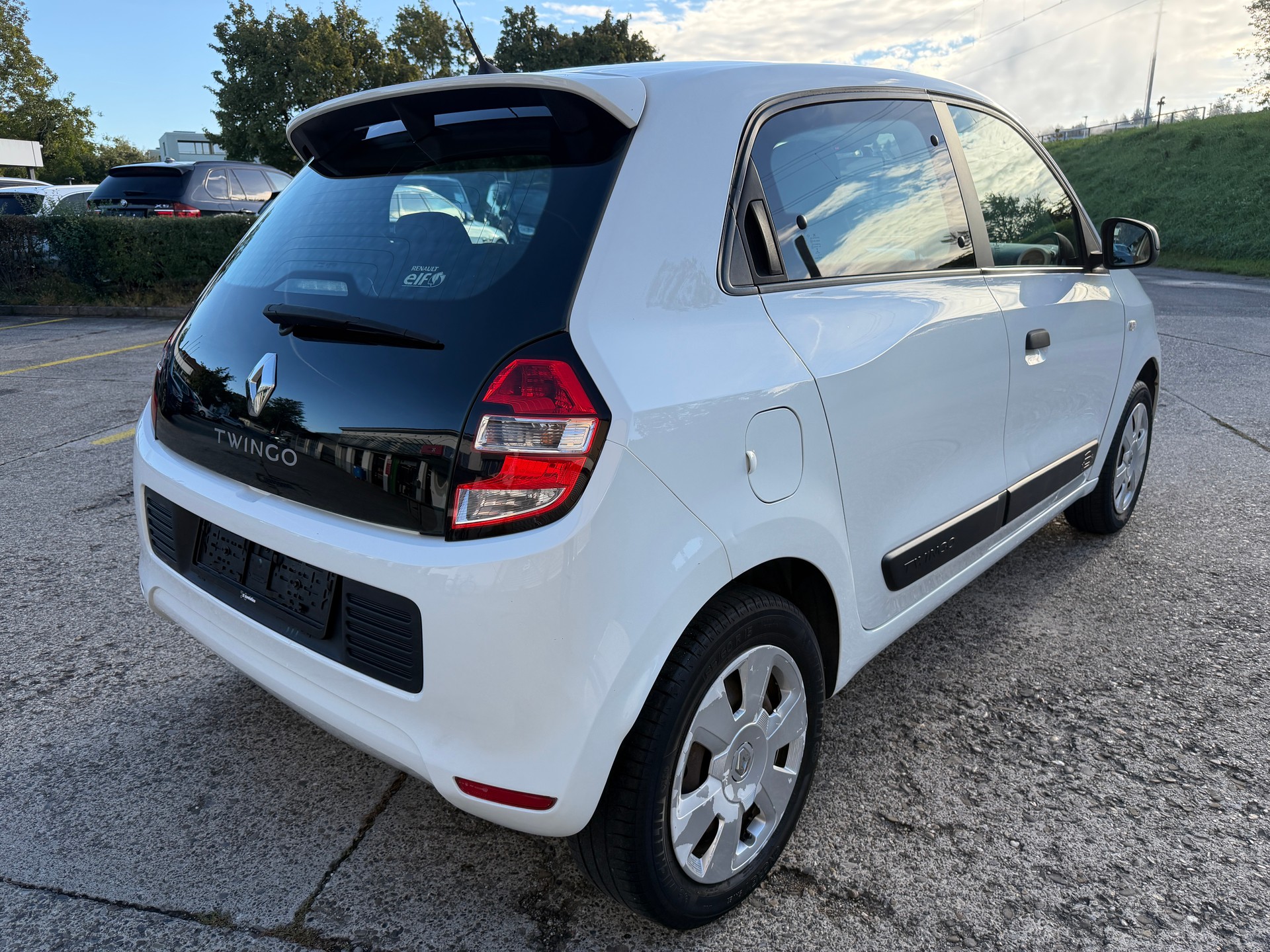 RENAULT Twingo 1.0 Life-image-4