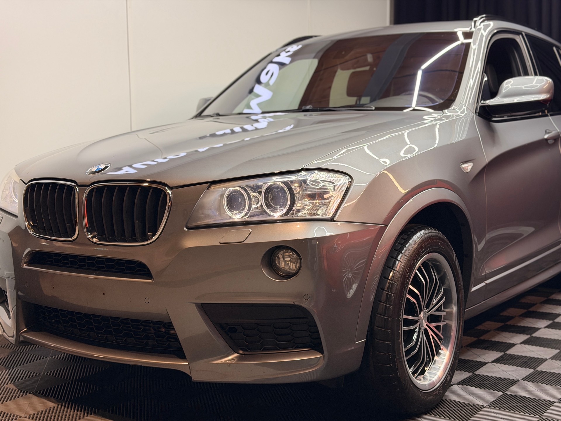 BMW X3 xDrive 20d Steptronic-showroom-element-1