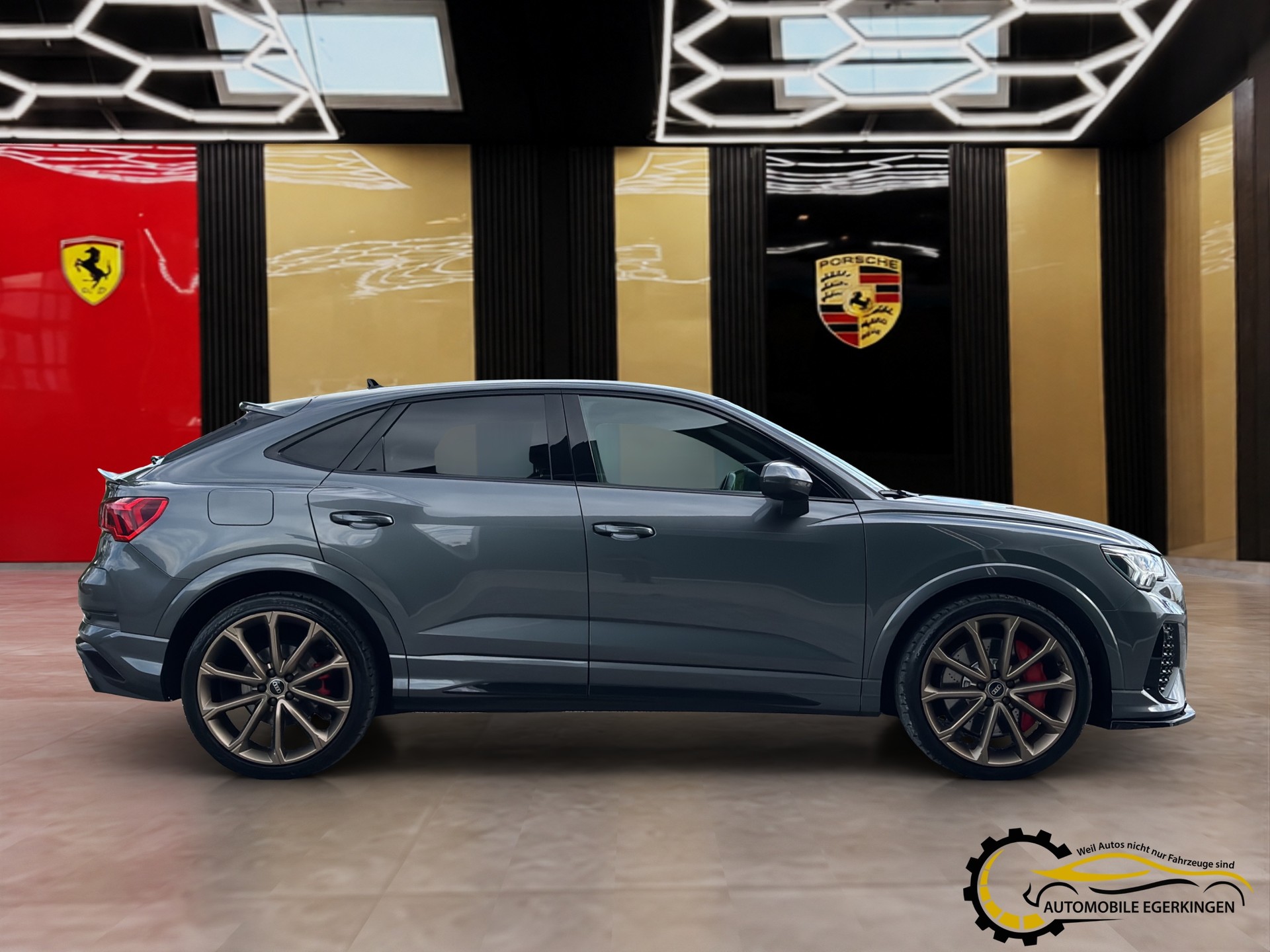 AUDI RS Q3 Sportback 2.5 TFSI quattro S-Tronic-showroom-element-3