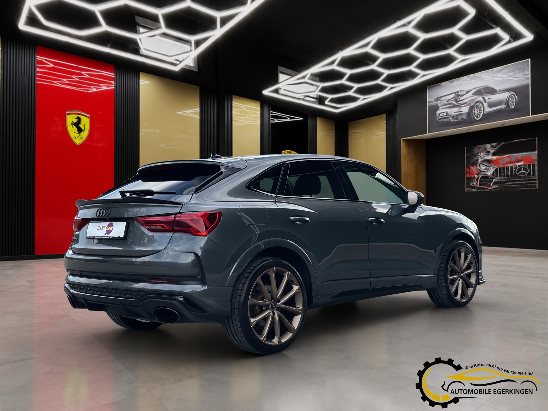 AUDI RS Q3 Sportback 2.5 TFSI quattro S-Tronic-image-4