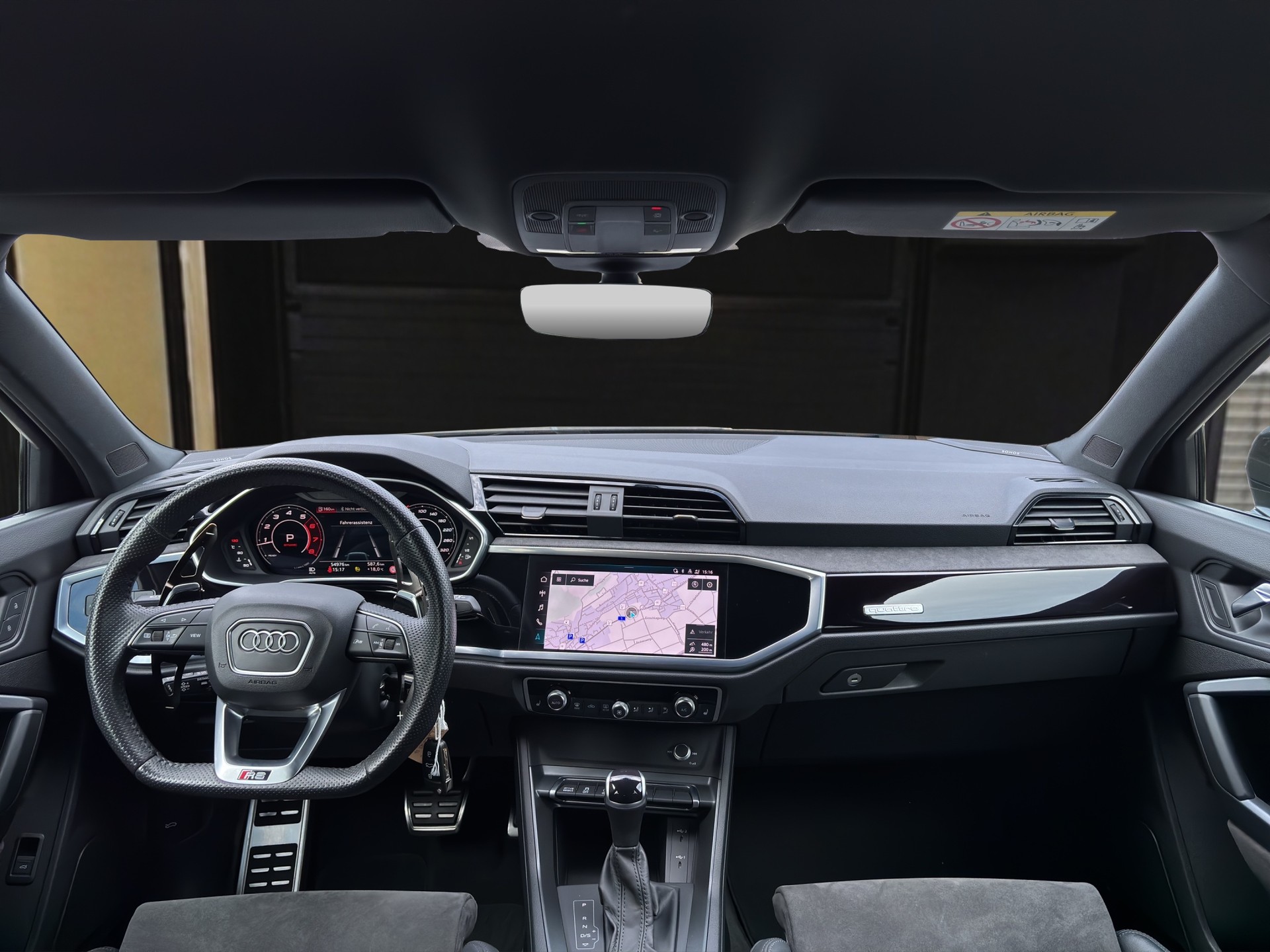 AUDI RS Q3 Sportback 2.5 TFSI quattro S-Tronic-image-10