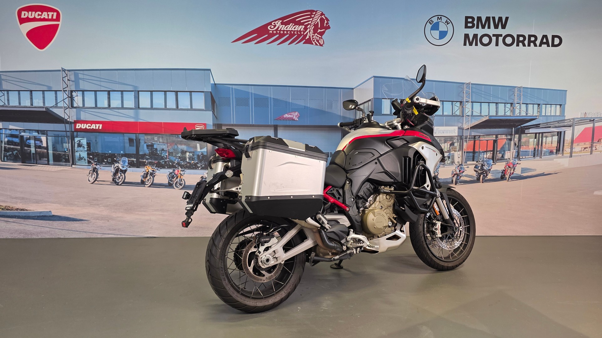 DUCATI Multistrada V4 Rally Travel Adventure-image-4
