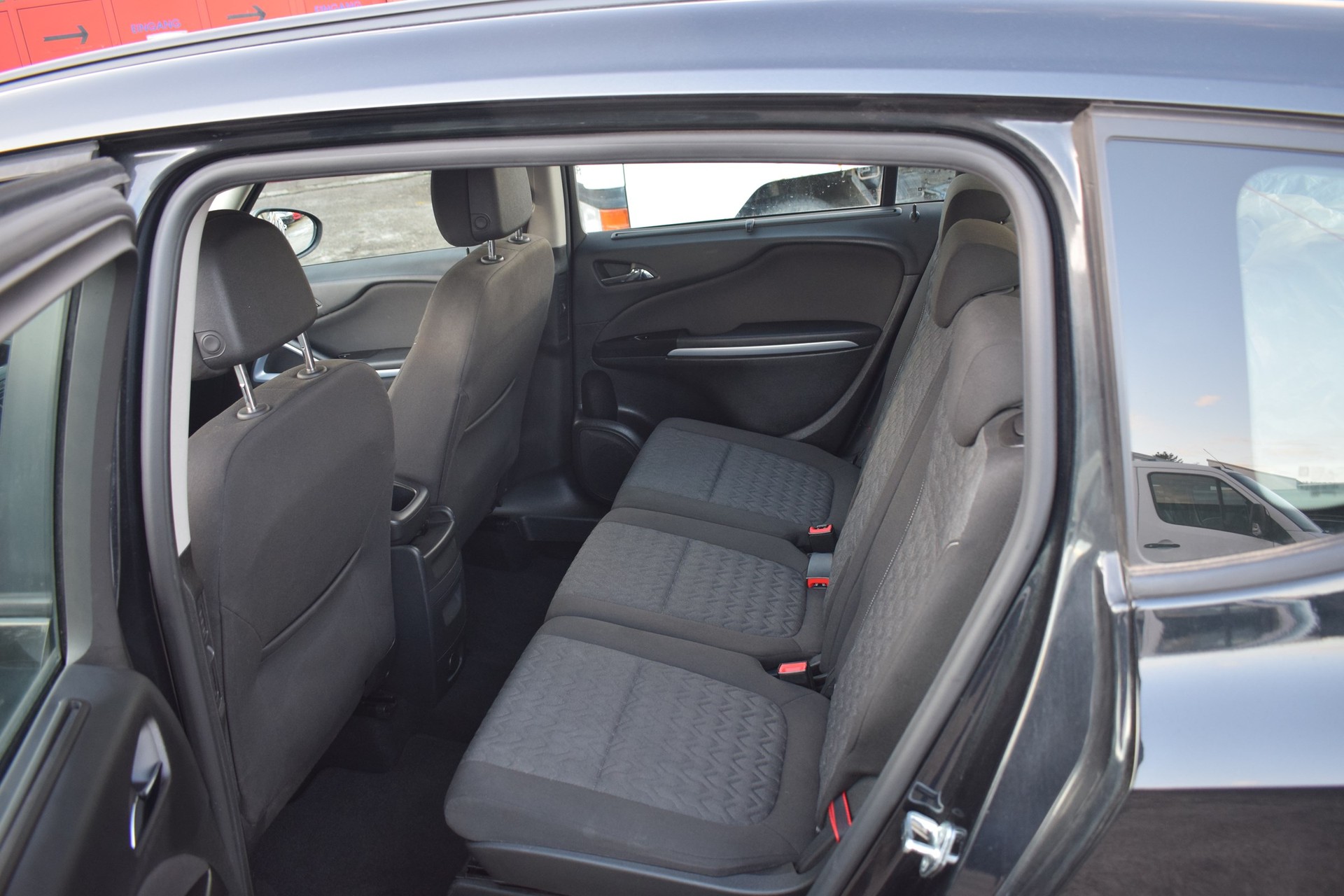 OPEL Zafira Tourer 1.4i 16V Cosmo-image-7